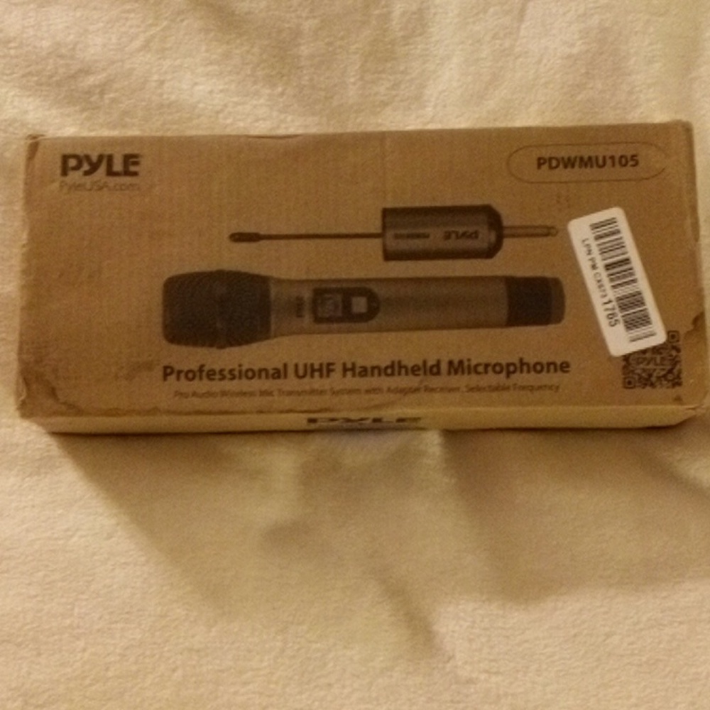 PYLE HANDHELD MICRO PHONE NEW IN BOX